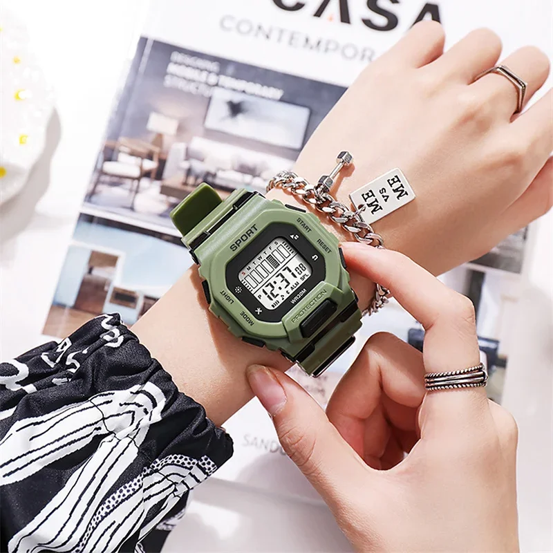 Outdoor Adventure Hours - Fashion Men Sports Watch Waterproof LED
